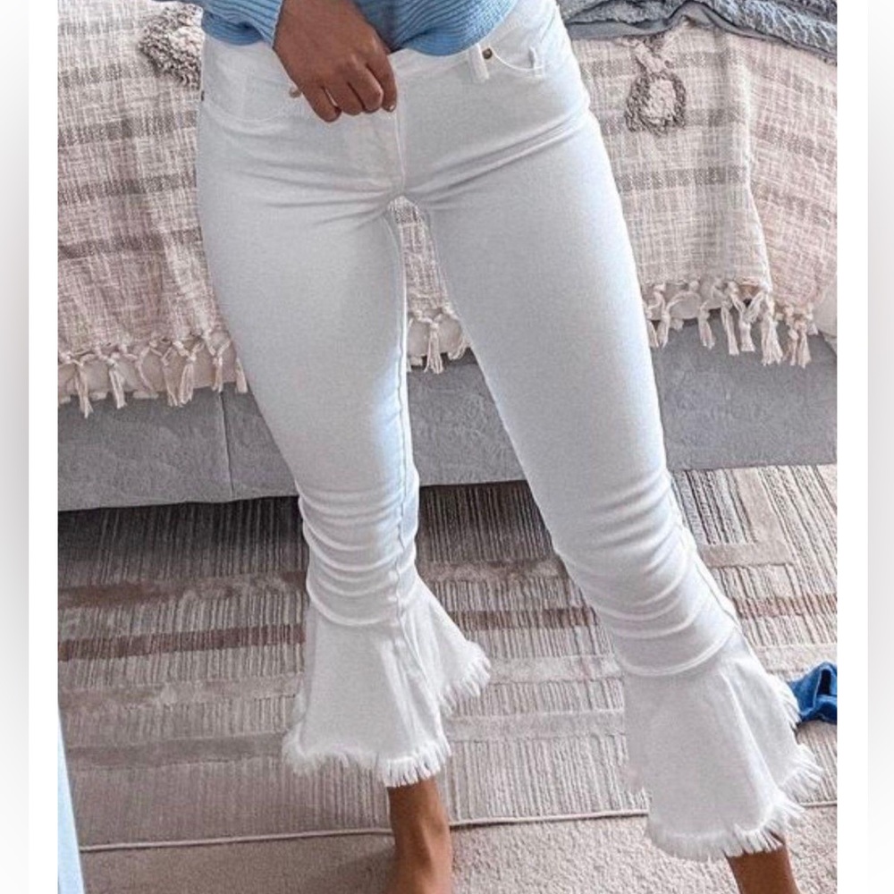 Chelsea and Violet Cropped Pants